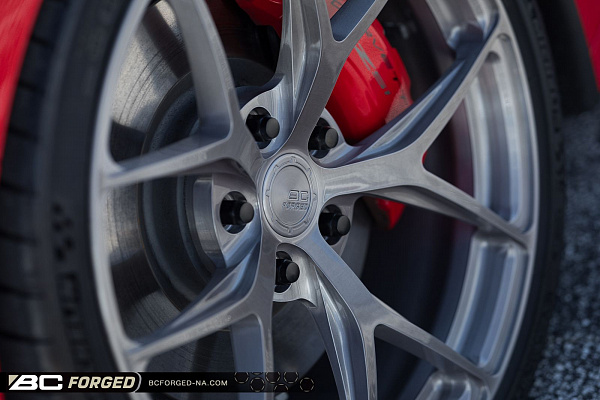Фото дисков BC Forged RZ21 Глянцевый тонированный лак на Chevrolet Corvette C8