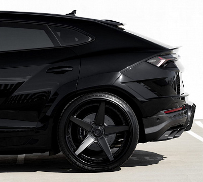 Фото дисков Anrky RS5.3 на Lamborghini Urus