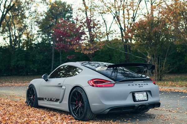 Фото дисков Brixton Forged R11-R Черный сатин на Porsche Cayman II