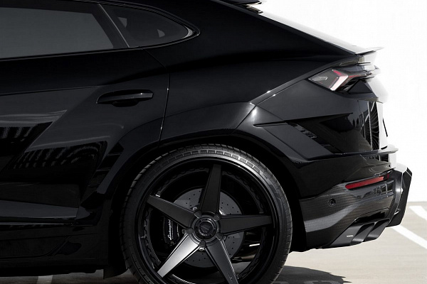Фото дисков Anrky RS5.3 Черный сатин на Lamborghini Urus