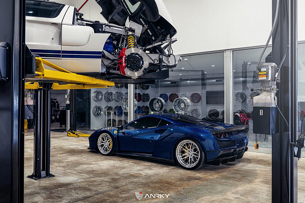 Фото дисков Anrky RS2 Полированный лак на Ferrari F8
