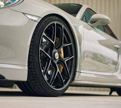 Фото дисков HRE R101 Lightweight на Porsche 911 VII