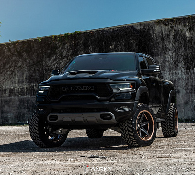Фото дисков Anrky AN36-S на Ram 1500 V