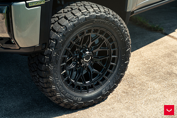 Фото дисков Vossen HFX-1 (8-Lug) Черный сатин на GMC Sierra IV