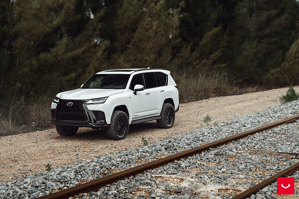 Фото дисков Vossen HFX-1 (6-Lug) Черный глянец на Lexus LX IV
