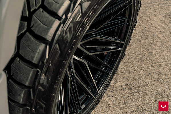 Фото дисков Vossen HF6-5 Черный глянец на Ford F-150 XIII