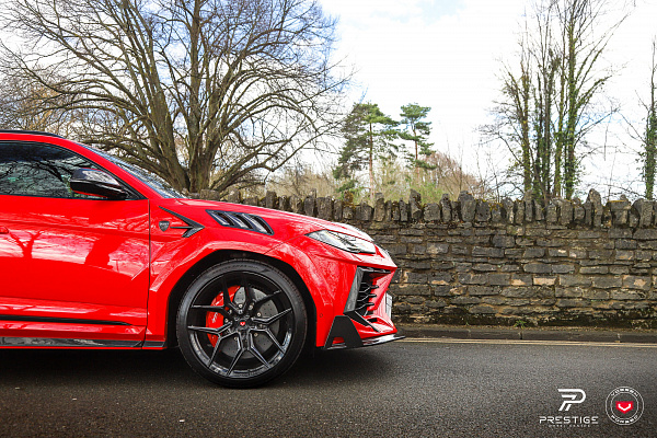Фото дисков Vossen EVO-4 Черный глянец на Lamborghini Urus