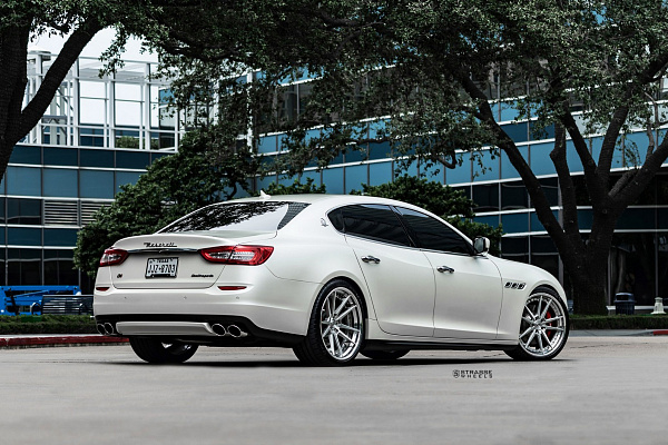 Фото дисков Strasse Wheels SV1 Deep Concave FS Глянцевый лак на Maserati Quattroporte VI