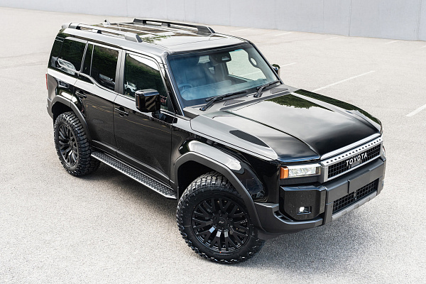 Фото дисков Kahn G22 DC Черный сатин на Toyota Land Cruiser Prado 250