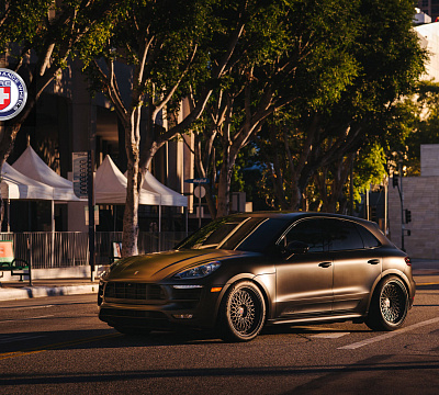 Фото дисков HRE 501 на Porsche Macan I