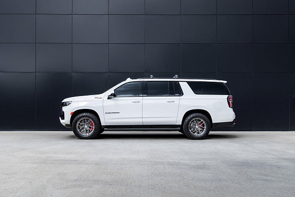 Фото дисков HRE P161 Глянцевый темный лак на Chevrolet Suburban XII