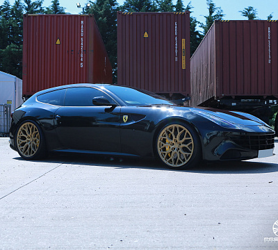 Фото дисков Vossen HF-2 на Ferrari GTC4Lusso