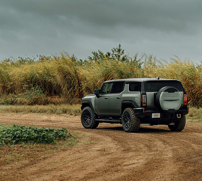 Фото дисков Vossen LC3-01 на GMC Hummer EV