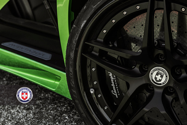 Фото дисков HRE S107 Черный сатин на Lamborghini Aventador