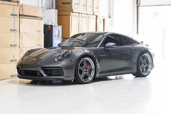Фото дисков HRE 527 Сатиновый графит на Porsche 911 VIII