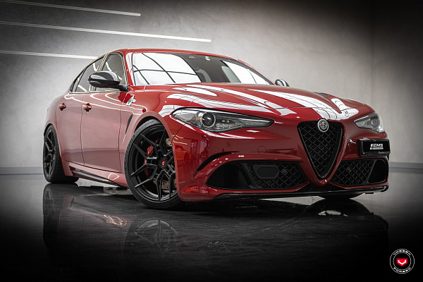 Фото дисков Vossen EVO-4R Черный сатин на Alfa Romeo Giulia II (952)