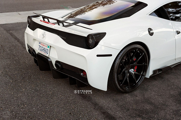 Фото дисков Strasse Wheels SM5R Deep Concave Monoblock Другой цвет на Ferrari 458