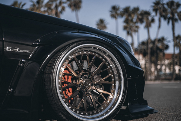 Mercedes C63 AMG