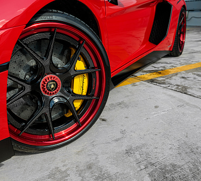 Фото дисков Strasse Wheels SM5R Deep Concave FS на Lamborghini Aventador