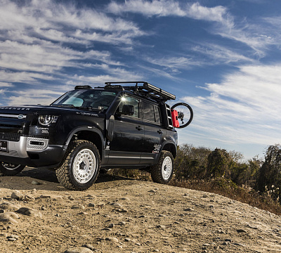 Фото дисков Black Rhino AWOL на Land Rover Defender II