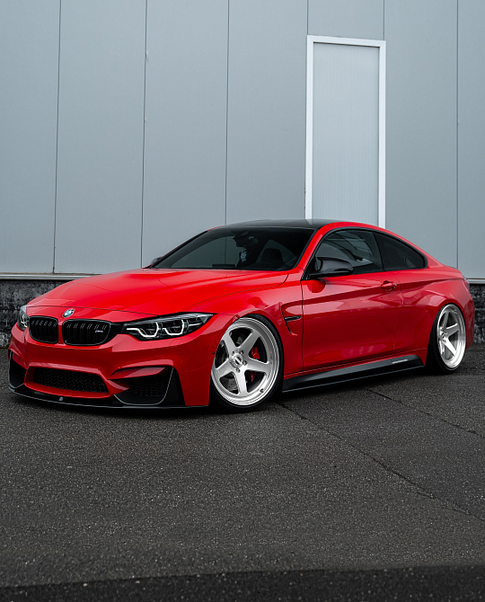 Фото дисков R809 Глянцевый лак на BMW 4/M4 (F32/F82)