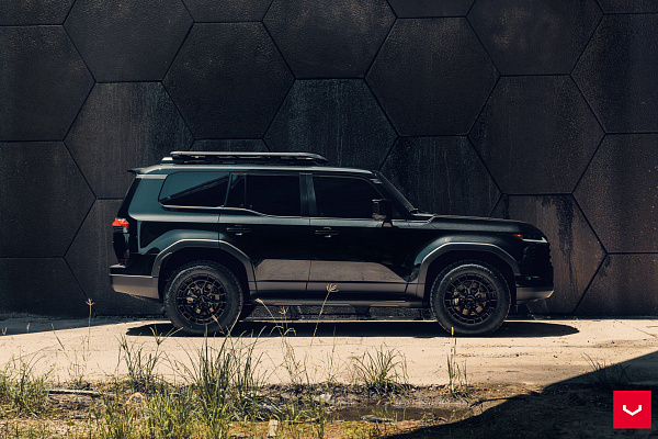 Фото дисков Vossen HFX-1 (6-Lug) Черный глянец на Lexus GX III