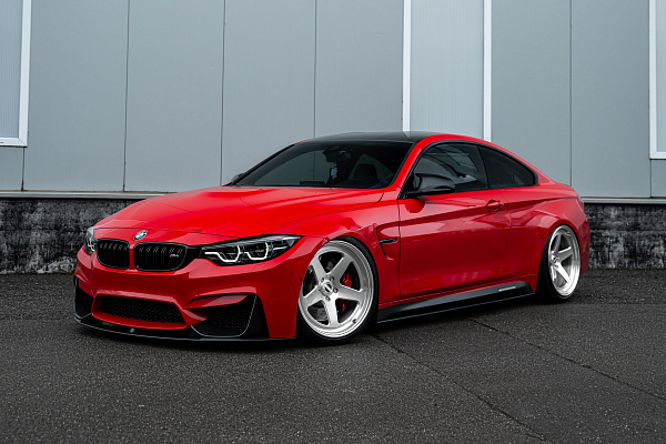 Фото дисков Radi8 R809 Глянцевый лак на BMW 4/M4 (F32/F82)