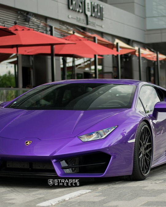 Фото дисков SV10M Deep Concave FS Черный глянец на Lamborghini Huracan