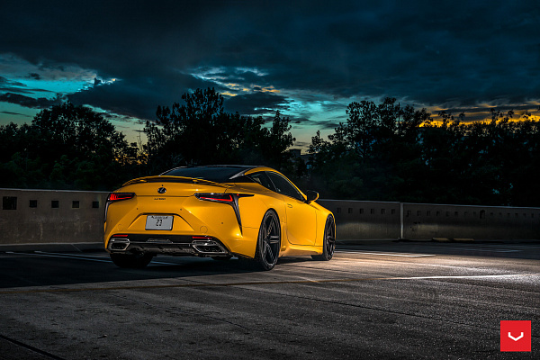 Фото дисков Vossen HF-1 Сатиновый графит на Lexus LC 500