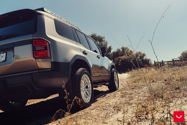 Фото дисков Vossen HFX-1 (6-Lug) Серебро на Toyota Land Cruiser Prado 250