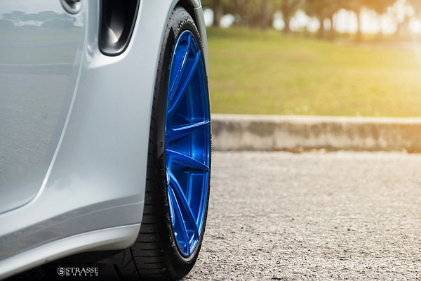 Фото дисков Strasse Wheels SV1 Deep Concave Monoblock Другой цвет на Porsche 911 VII