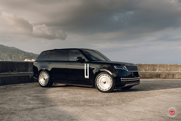 Фото дисков Vossen LC3-11T Глянцевый лак на Land Rover Range Rover V