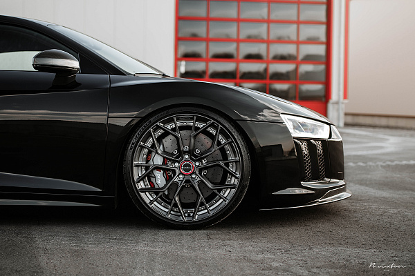 Фото дисков Brixton Forged PF10 Сатиновый темный лак на Audi R8 (4S)