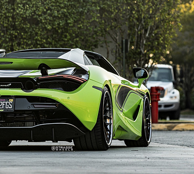 Фото дисков Strasse Wheels SV10M Deep Concave FS на McLaren 720S