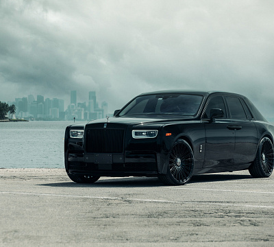 Фото дисков Vossen S17-14 на Rolls-Royce Phantom