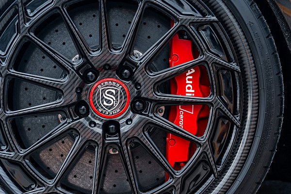 Фото дисков Strasse Wheels SV15FF Deep Concave FS Другой цвет на Audi R8 (4S)