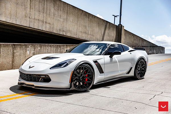 Фото дисков Vossen HF-2 Черный глянец на Chevrolet Corvette C7