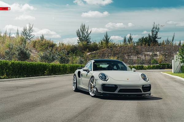 Фото дисков Anrky AN12 Глянцевый лак на Porsche 911 VII