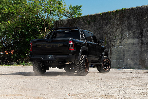 Фото дисков Anrky AN36-S Черный сатин на Ram 1500 V