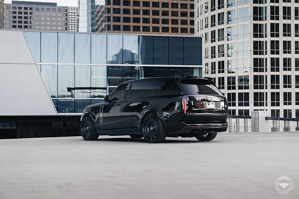 Фото дисков Vossen UV-7 Черный сатин на Land Rover Range Rover V