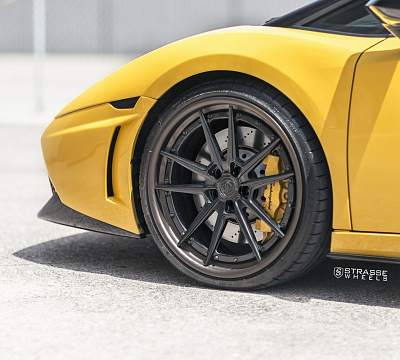 Фото дисков Strasse Wheels SV1 Deep Concave FS на Lamborghini Gallardo