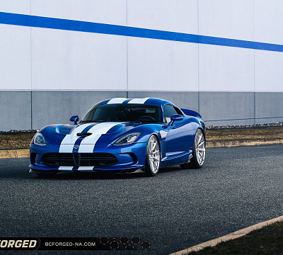 Фото дисков BC Forged HCS04 на Dodge Viper