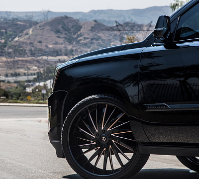 Фото дисков Savini SV64 на Cadillac Escalade IV