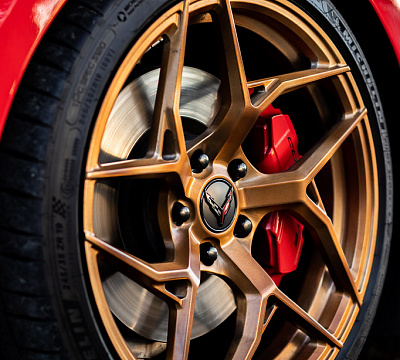 Фото дисков MRR F10 на Chevrolet Corvette C8