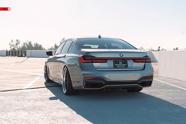 Фото дисков Anrky RS2 Черный сатин на BMW 7 (G11/G12)