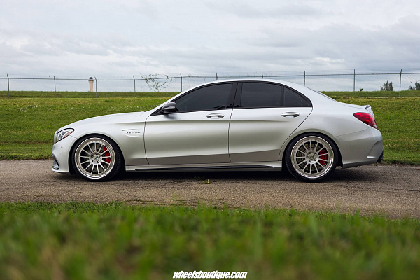 Фото дисков HRE 303 Глянцевый тонированный лак на Mercedes-Benz C-Class (W205)