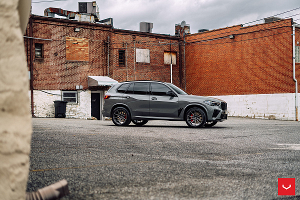 Фото дисков Vossen HF-3 Глянцевый графит на BMW X5/X5 M (G05/G18/F95)