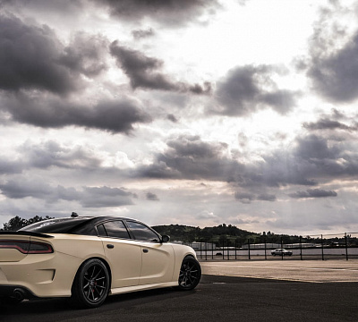 Фото дисков Savini SV-F4 на Dodge Charger VII