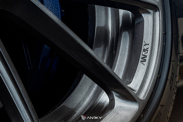 Фото дисков Anrky AN12 Глянцевый темный лак на BMW 5/M5 (G60/G90)