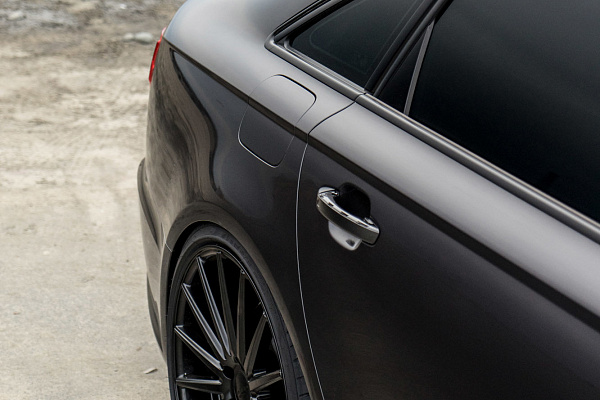 Фото дисков Vossen VFS-2 Черный глянец на Audi A/RS 6 (C7)